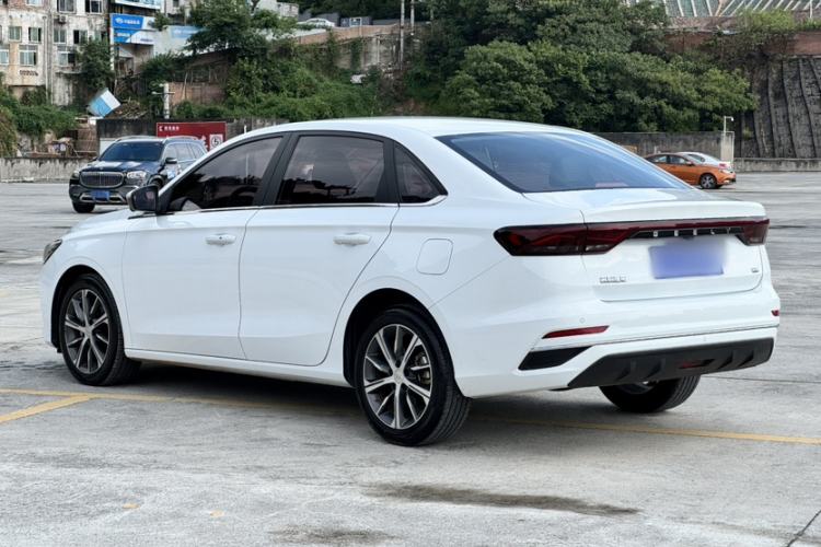Used Geely Auto Emgrand 2023 4th Generation Champion Edition 1.5L CVT Prestige Model Exterior 3