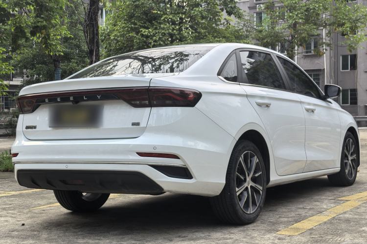 Used Geely Auto Emgrand 2023 4th Generation Champion Edition 1.5L CVT Prestige Model Exterior 3