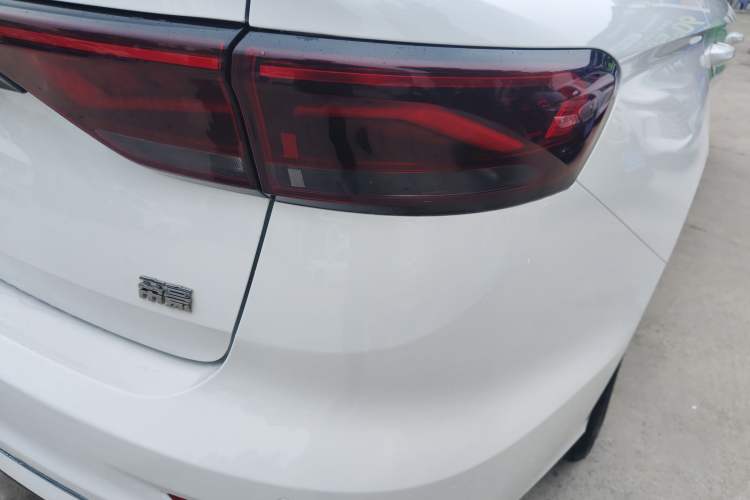 Used Geely Auto Emgrand 2023 4th Generation Champion Edition 1.5L CVT Luxury Model Exterior 3