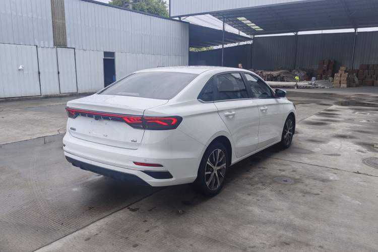 Used Geely Auto Emgrand 2023 4th Generation Champion Edition 1.5L CVT Prestige Model Exterior 3