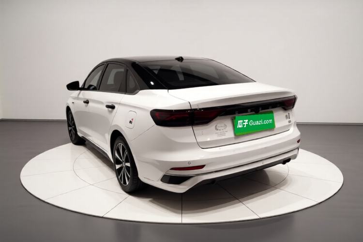 Used Geely Auto Emgrand 2023 4th Generation Champion Edition 1.5L CVT Prestige Model Exterior 3