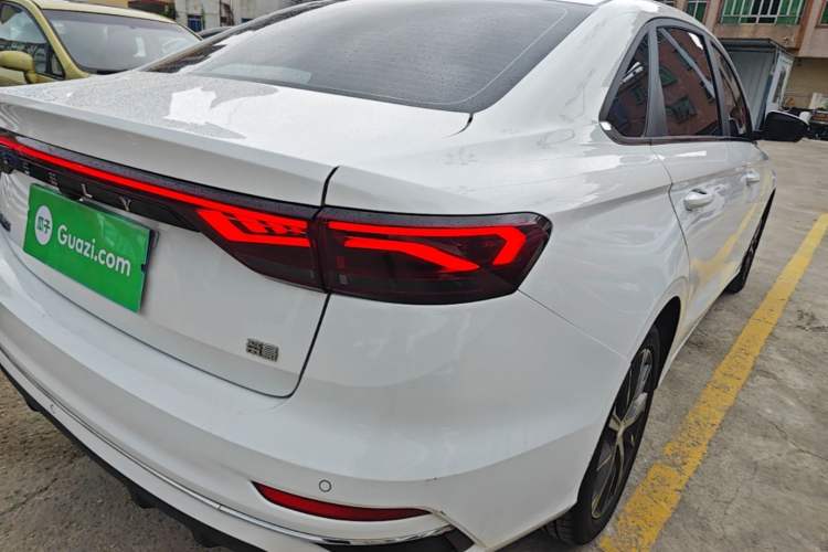 Used Geely Auto Emgrand 2023 4th Generation Champion Edition 1.5L CVT Prestige Model Exterior 3