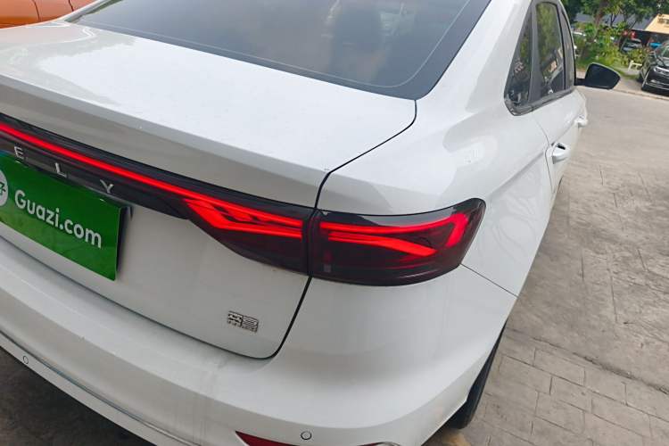 Used Geely Auto Emgrand 2023 4th Generation Champion Edition 1.5L CVT Prestige Model Exterior 3