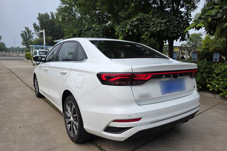 Used Geely Auto Emgrand 2023 4th Generation Champion Edition 1.5L CVT Flagship Model Exterior 4