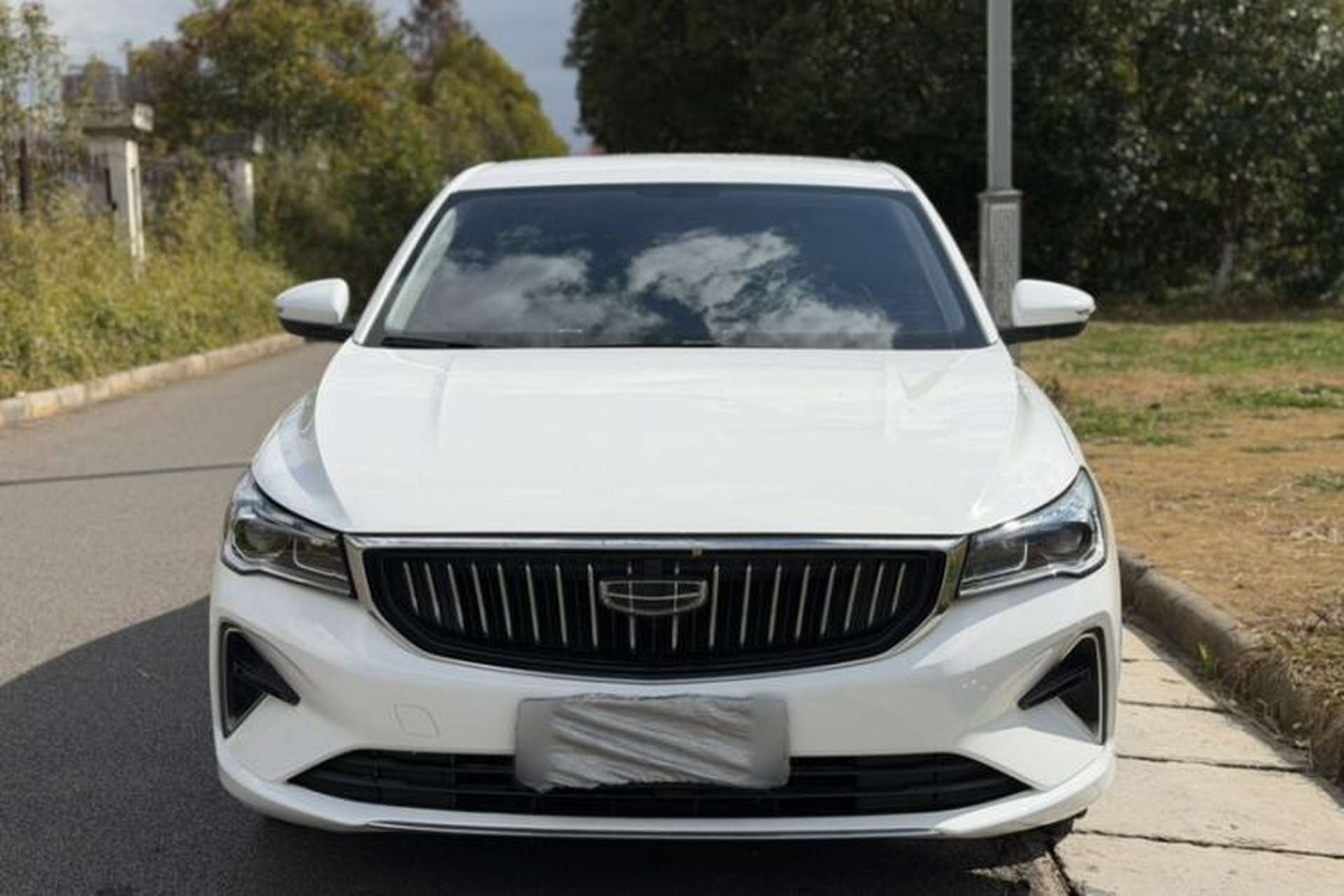 Used Geely Auto Emgrand 2023 4th Generation Champion Edition 1.5L CVT Luxury Model Exterior 4