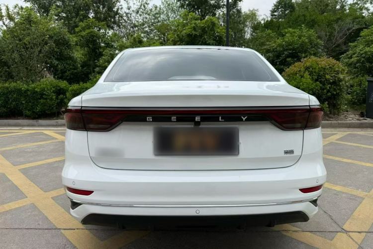 Used Geely Auto Emgrand 2023 4th Generation Champion Edition 1.5L CVT Flagship Model Exterior 4