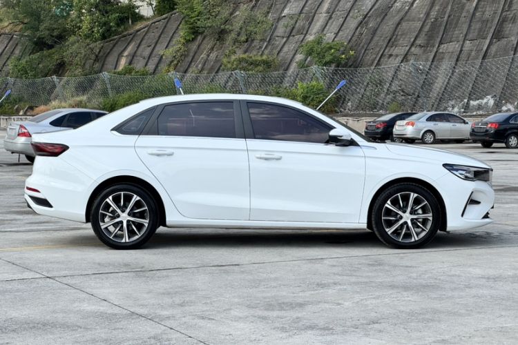 Used Geely Auto Emgrand 2023 4th Generation Champion Edition 1.5L CVT Prestige Model Exterior 5