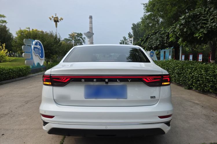 Used Geely Auto Emgrand 2023 4th Generation Champion Edition 1.5L CVT Flagship Model Exterior 5