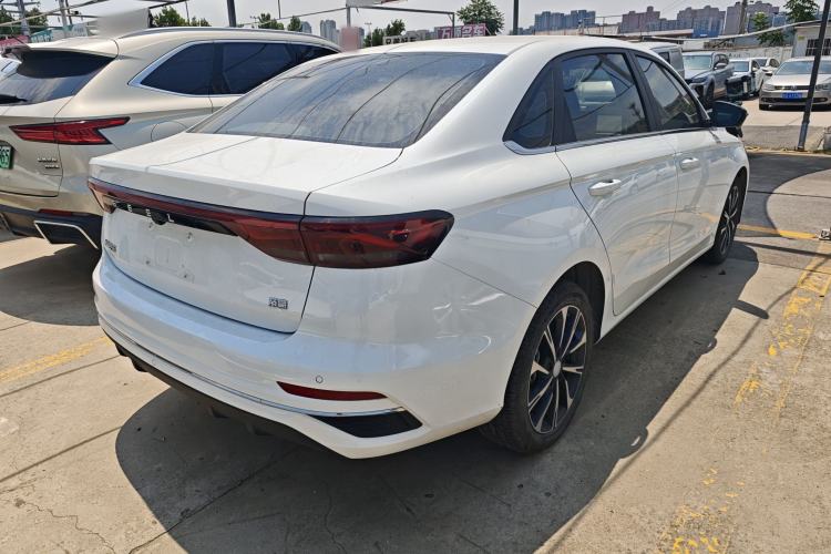 Used Geely Auto Emgrand 2023 4th Generation Champion Edition 1.5L CVT Flagship Model Exterior 5