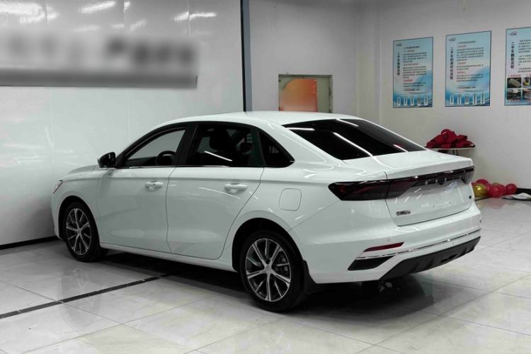 Used Geely Auto Emgrand 2023 4th Generation Champion Edition 1.5L CVT Prestige Model Exterior 5