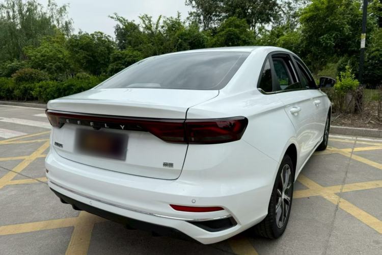 Used Geely Auto Emgrand 2023 4th Generation Champion Edition 1.5L CVT Flagship Model Exterior 6