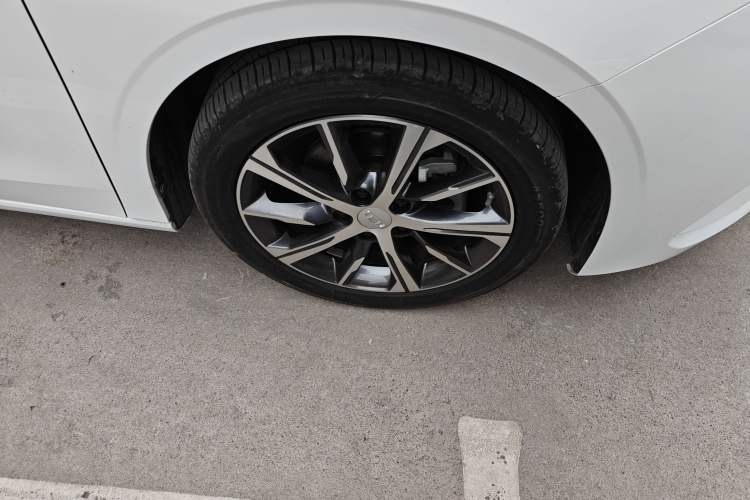 Used Geely Auto Emgrand 2023 4th Generation Champion Edition 1.5L CVT Prestige Model Exterior 7