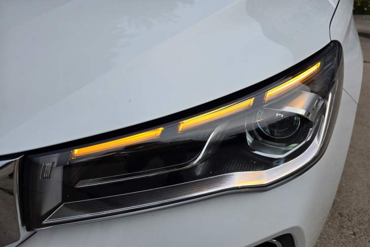 Used Geely Auto Emgrand 2023 4th Generation Champion Edition 1.5L CVT Flagship Model Exterior 8