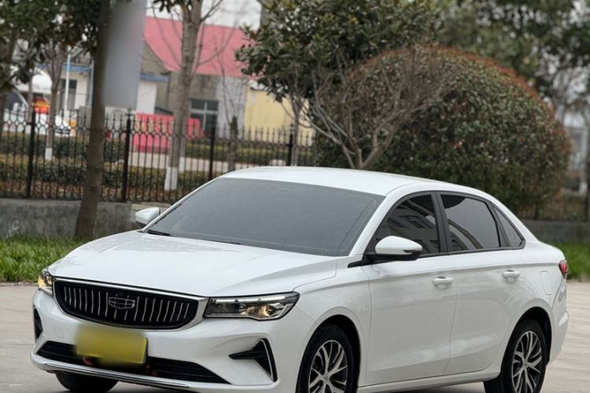 Used Geely Auto Emgrand 2023 4th Generation Champion Edition 1.5L CVT Luxury Model Front Left 45 Deg