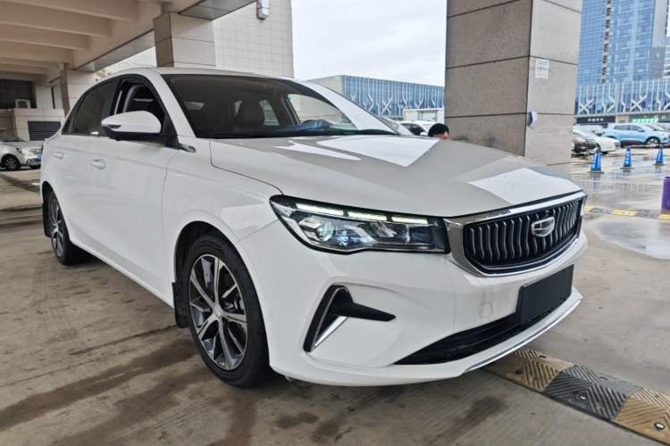 Used Geely Auto Emgrand 2023 4th Generation Champion Edition 1.5L CVT Prestige Model Front Right 45 Deg