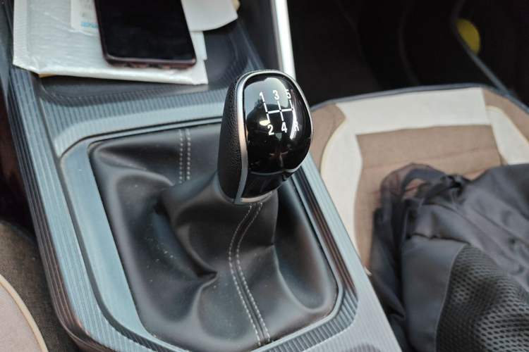 Used Geely Auto Emgrand 2023 4th Generation Champion Edition 1.5L Manual Luxury Model Gear Lever