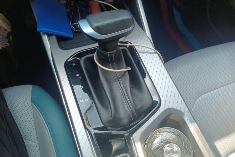 Used Geely Auto Emgrand 2023 4th Generation Champion Edition 1.5L CVT Flagship Model Gear Lever