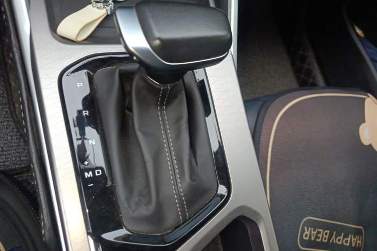Used Geely Auto Emgrand 2023 4th Generation Champion Edition 1.5L CVT Prestige Model Gear Lever