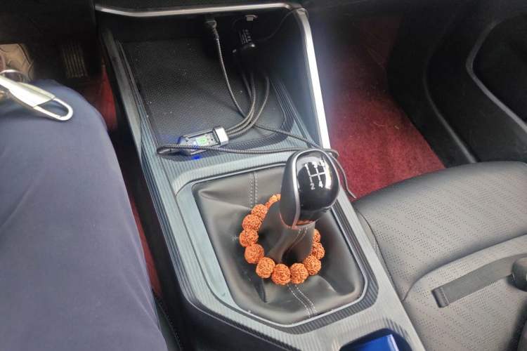Used Geely Auto Emgrand 2023 4th Generation Champion Edition 1.5L Manual Luxury Model Gear Lever