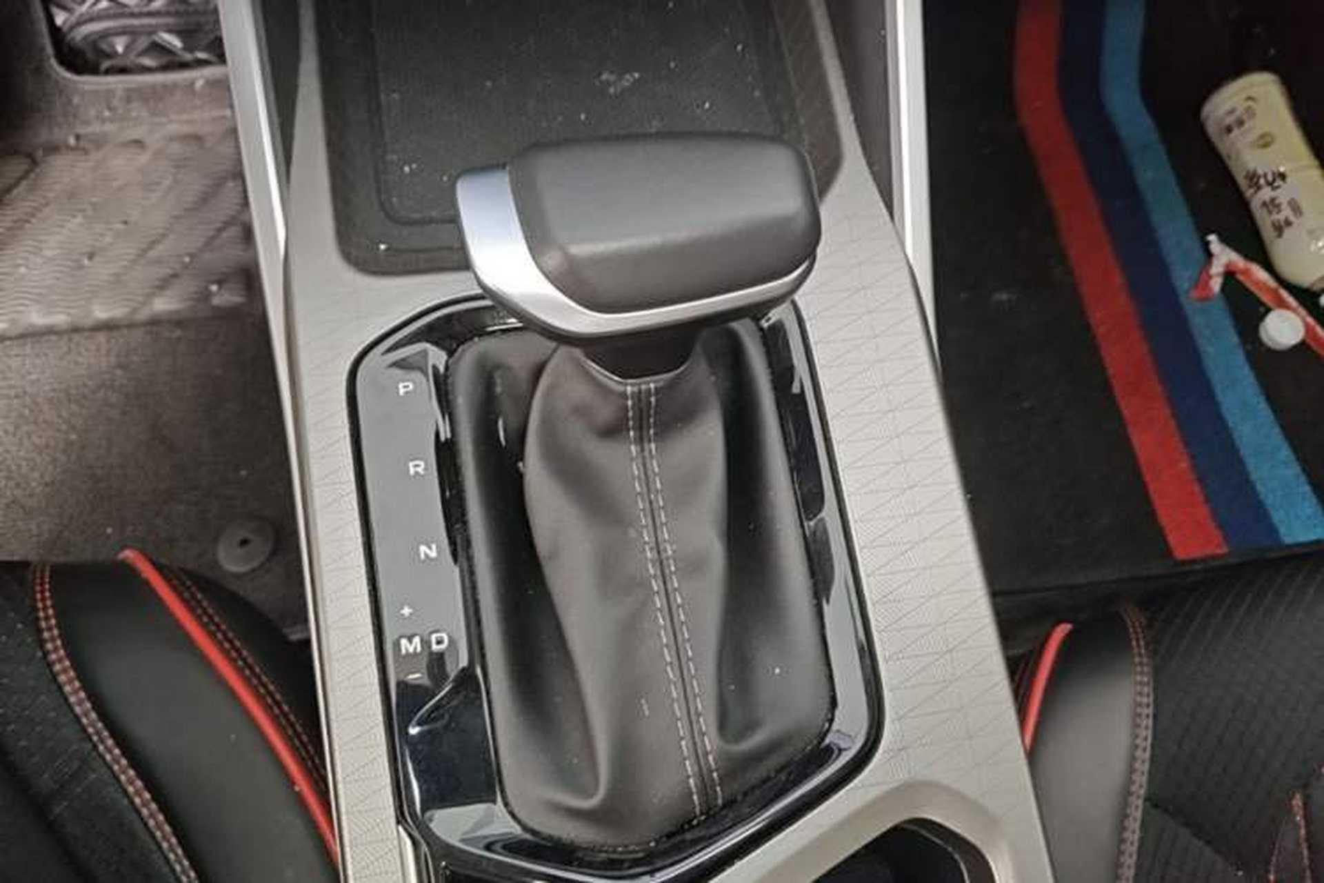 Used Geely Auto Emgrand 2023 4th Generation Champion Edition 1.5L CVT Prestige Model Gear Lever