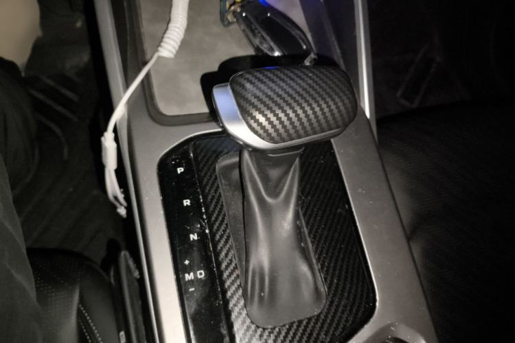 Used Geely Auto Emgrand 2023 4th Generation Champion Edition 1.5L CVT Prestige Model Gear Lever