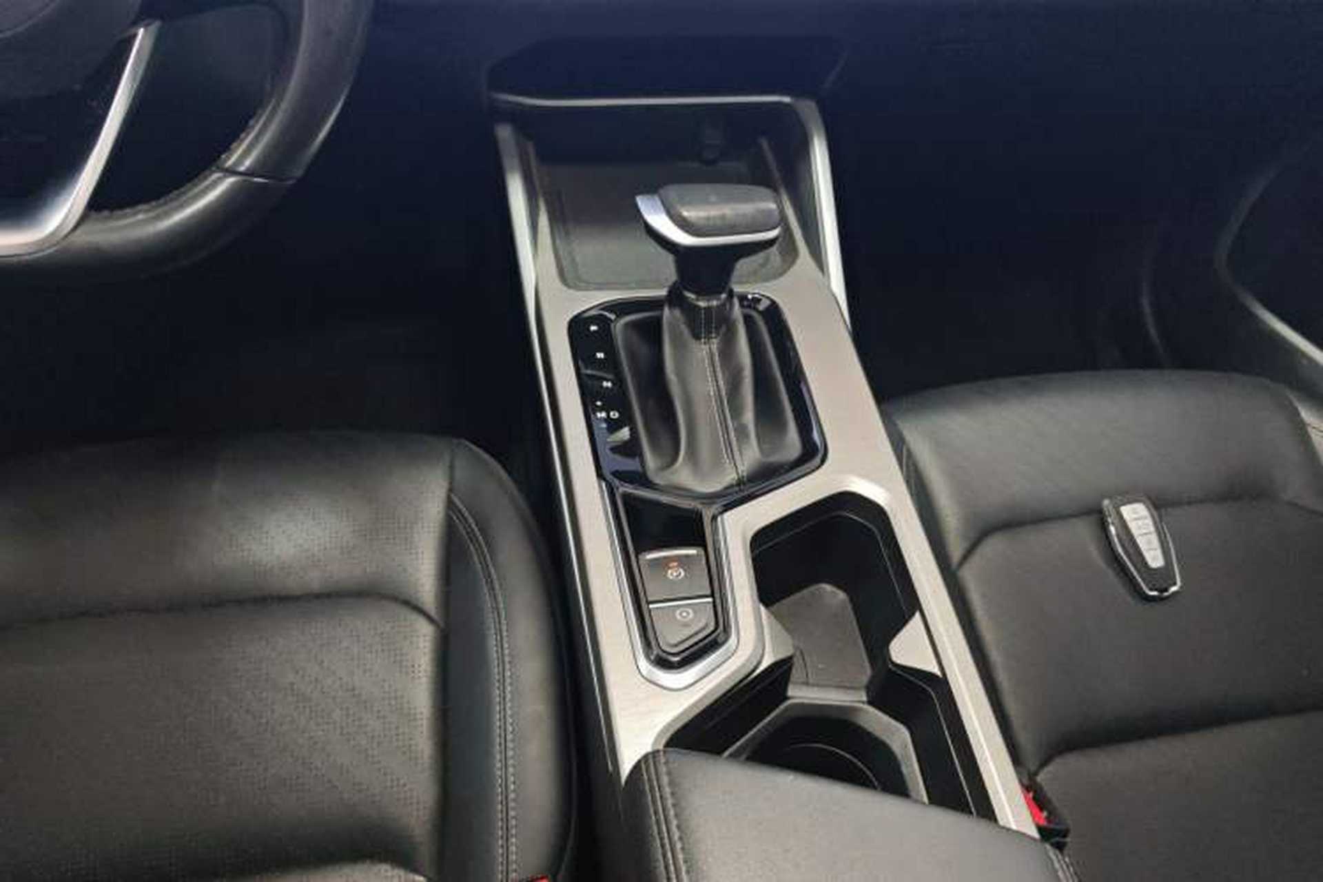 Used Geely Auto Emgrand 2023 4th Generation Champion Edition 1.5L CVT Luxury Model Gear Lever