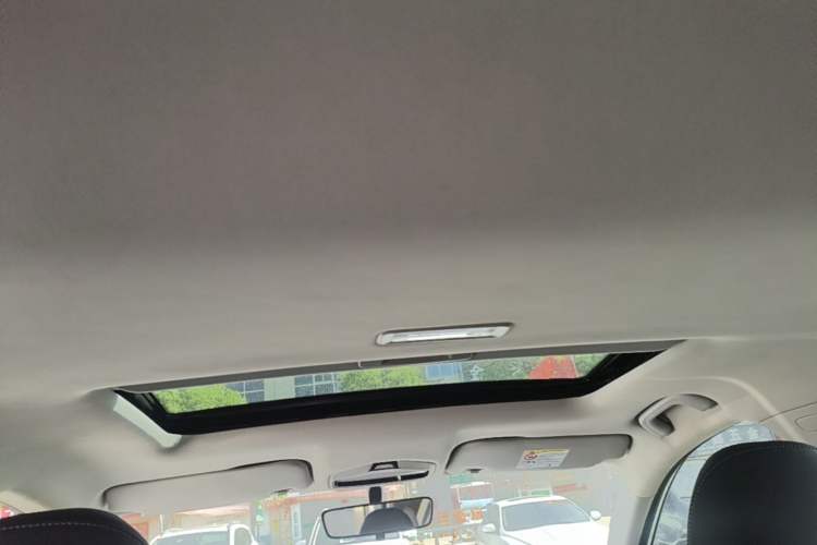 Used Geely Auto Emgrand 2023 4th Generation Champion Edition 1.5L CVT Prestige Model Headliner