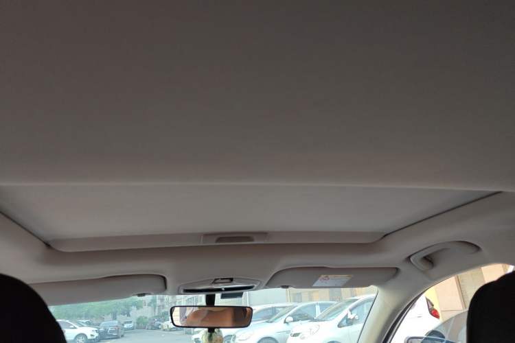 Used Geely Auto Emgrand 2023 4th Generation Champion Edition 1.5L Manual Luxury Model Headliner