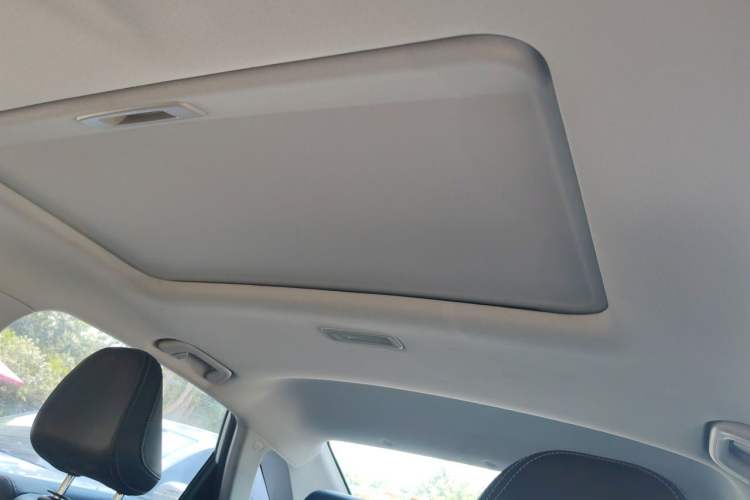 Used Geely Auto Emgrand 2023 4th Generation Champion Edition 1.5L CVT Prestige Model Headliner
