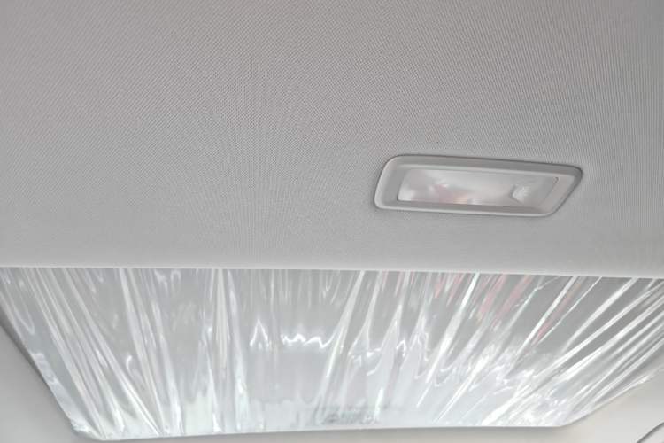 Used Geely Auto Emgrand 2023 4th Generation Champion Edition 1.5L CVT Prestige Model Headliner