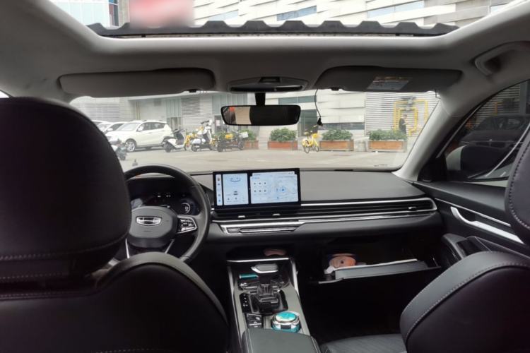 Used Geely Auto Emgrand 2023 4th Generation Champion Edition 1.5L CVT Prestige Model Headliner