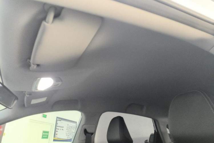 Used Geely Auto Emgrand 2023 4th Generation Champion Edition 1.5L CVT Luxury Model Headliner
