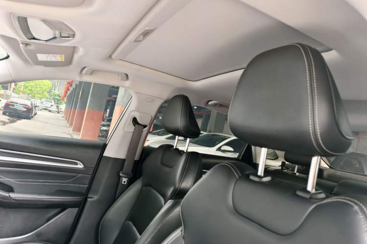 Used Geely Auto Emgrand 2023 4th Generation Champion Edition 1.5L CVT Prestige Model Headliner