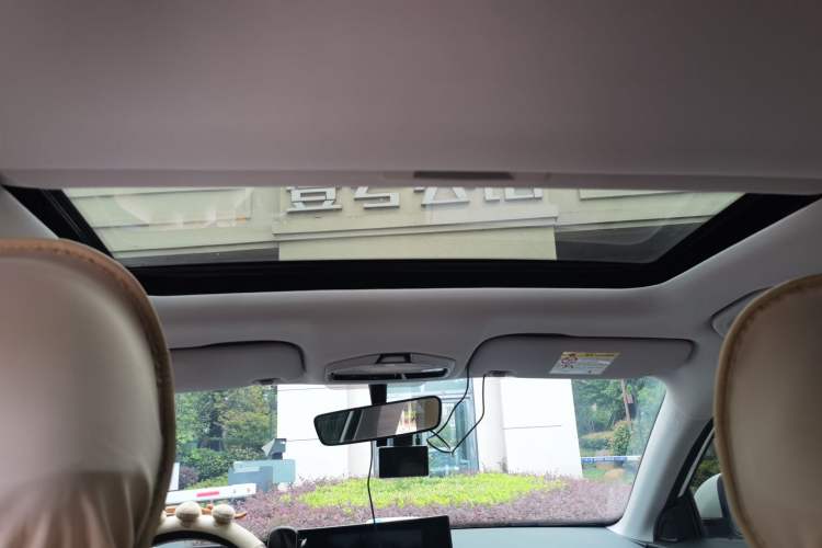 Used Geely Auto Emgrand 2023 4th Generation Champion Edition 1.5L CVT Luxury Model Headliner