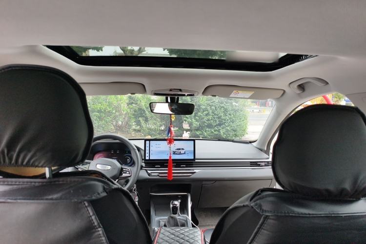 Used Geely Auto Emgrand 2023 4th Generation Champion Edition 1.5L Manual Luxury Model Headliner