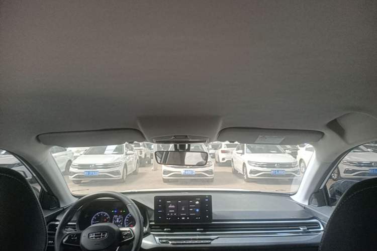 Used Geely Auto Emgrand 2023 4th Generation Champion Edition 1.5L CVT Luxury Model Headliner