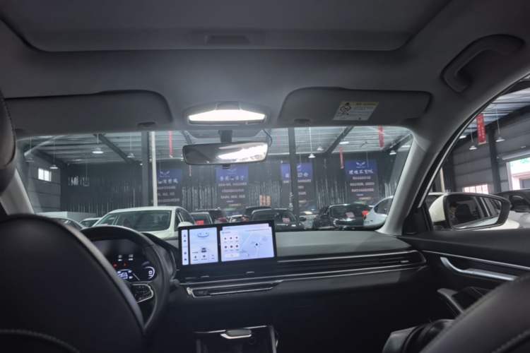 Used Geely Auto Emgrand 2023 4th Generation Champion Edition 1.5L CVT Prestige Model Headliner