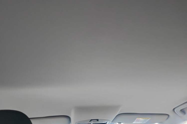 Used Geely Auto Emgrand 2023 4th Generation Champion Edition 1.5L Manual Luxury Model Headliner