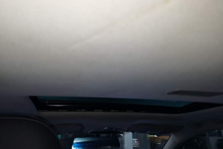 Used Geely Auto Emgrand 2023 4th Generation Champion Edition 1.5L CVT Prestige Model Headliner