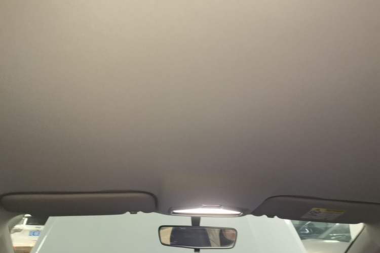 Used Geely Auto Emgrand 2023 4th Generation Champion Edition 1.5L CVT Luxury Model Headliner
