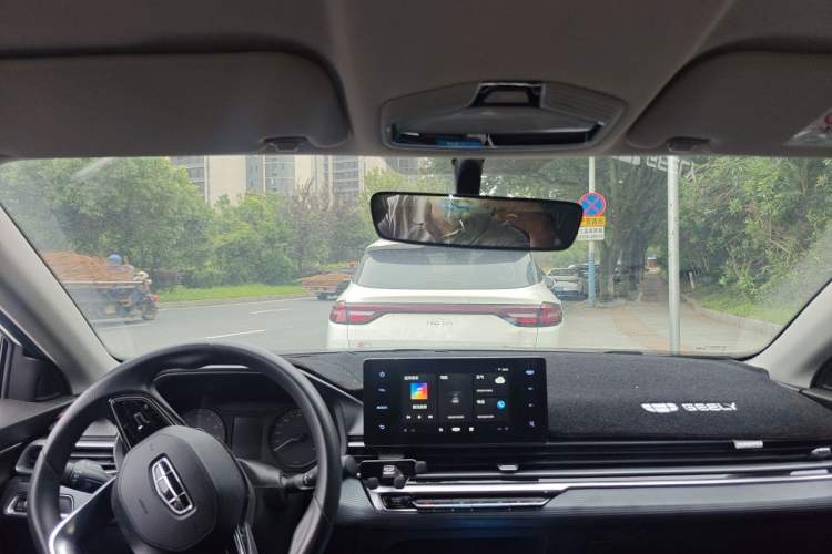 Used Geely Auto Emgrand 2023 4th Generation Champion Edition 1.5L CVT Luxury Model Headliner