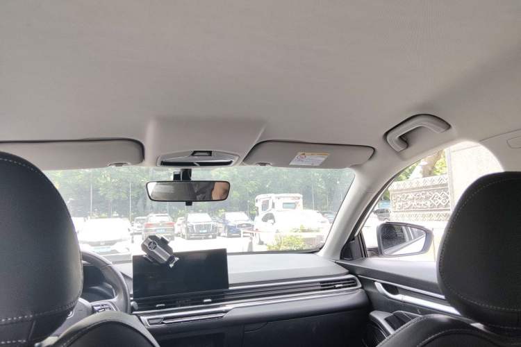 Used Geely Auto Emgrand 2023 4th Generation Champion Edition 1.5L Manual Luxury Model Headliner