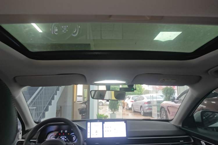 Used Geely Auto Emgrand 2023 4th Generation Champion Edition 1.5L CVT Luxury Model Headliner