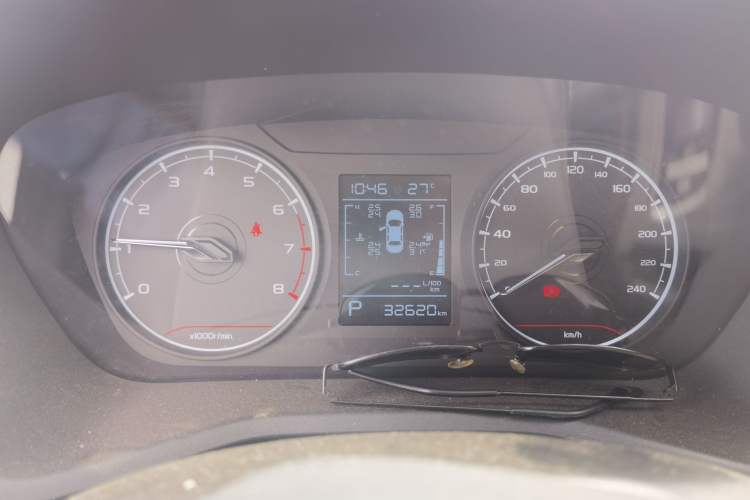 Used Geely Auto Emgrand 2023 4th Generation Champion Edition 1.5L CVT Luxury Model Instrument Cluster