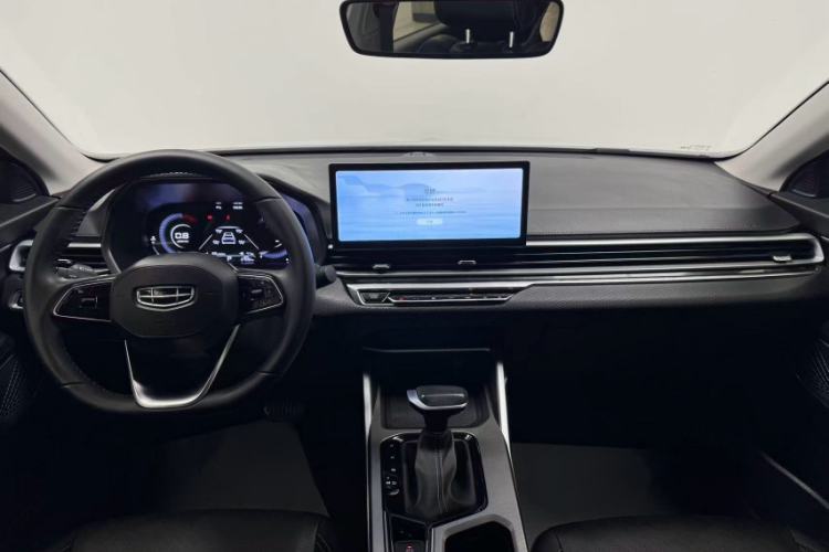 Used Geely Auto Emgrand 2023 4th Generation Champion Edition 1.5L CVT Prestige Model Interior 1