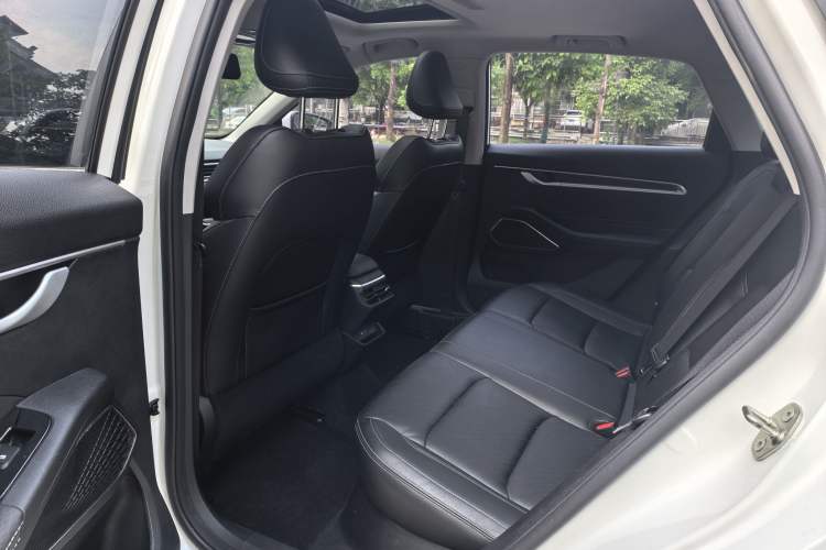 Used Geely Auto Emgrand 2023 4th Generation Champion Edition 1.5L CVT Prestige Model Interior 1
