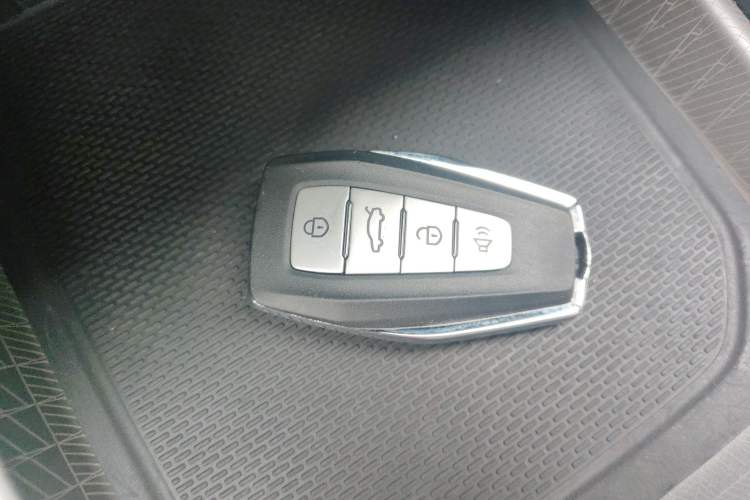 Used Geely Auto Emgrand 2023 4th Generation Champion Edition 1.5L CVT Luxury Model Interior 1
