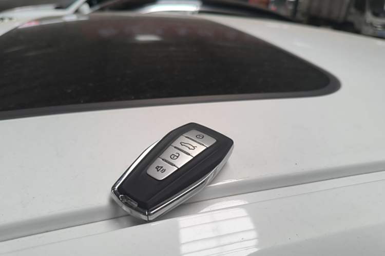 Used Geely Auto Emgrand 2023 4th Generation Champion Edition 1.5L CVT Prestige Model Interior 1