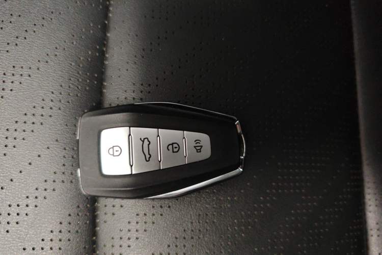 Used Geely Auto Emgrand 2023 4th Generation Champion Edition 1.5L CVT Luxury Model Interior 1