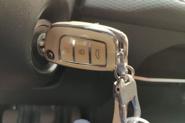 Used Geely Auto Emgrand 2023 4th Generation Champion Edition 1.5L Manual Luxury Model Interior 1